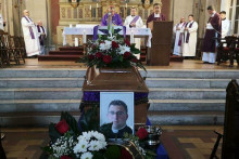 &lt;p&gt;Pokopan svećenik Adnan Petar Mihael Jašarević&lt;/p&gt;
