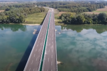 &lt;p&gt;BiH s Hrvatskom i Srbijom dobiva još tri nova mosta&lt;/p&gt;
