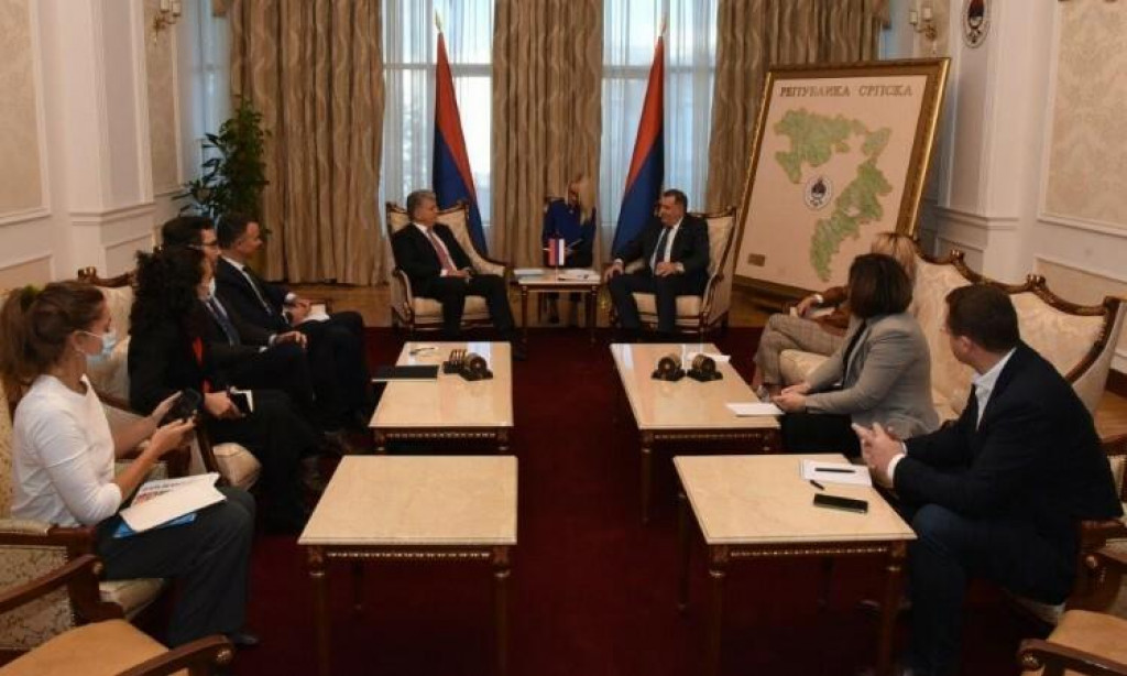 &lt;p&gt;Član Predsjedništva Bosne i Hercegovine Milorad Dodik primio je danas u Banjoj Luci pomoćnika generalnog tajnika Ujedinjenih naroda za Europu, Centralnu Aziju i Ameriku Miroslava Jenča&lt;/p&gt;
