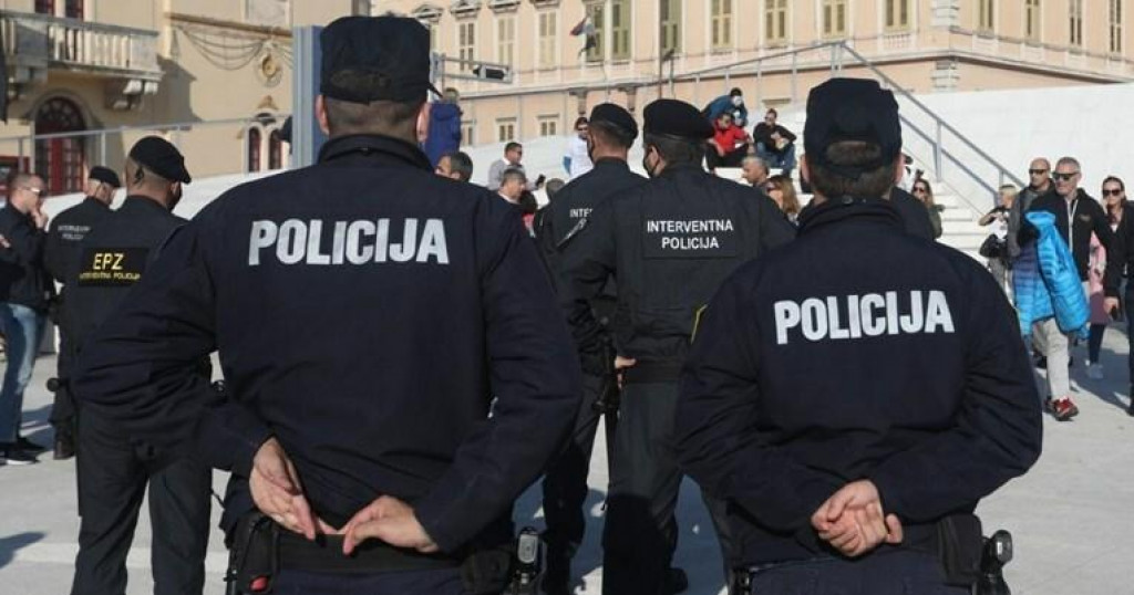 &lt;p&gt;Internetom se širi poruka hrvatske policajke: ”Ispričavamo se što radimo svoj posao”&lt;/p&gt;
