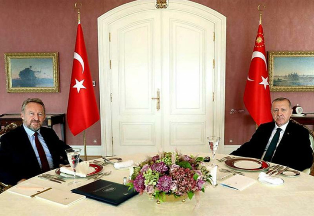 &lt;p&gt;Izetbegović i Erdogan&lt;/p&gt;
