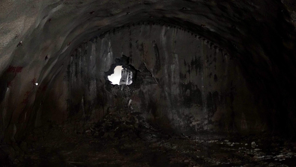 &lt;p&gt;Na poddionici Ponirak – Vraca danas je probijena desna cijev tunela Zenica&lt;/p&gt;
