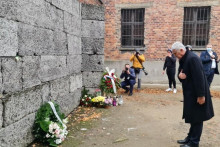 &lt;p&gt;Čović posjetio Auschwitz - Birkenau&lt;/p&gt;
