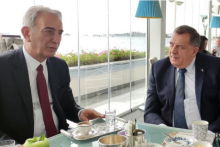 &lt;p&gt;Polat i Dodik na sastanku&lt;/p&gt;
