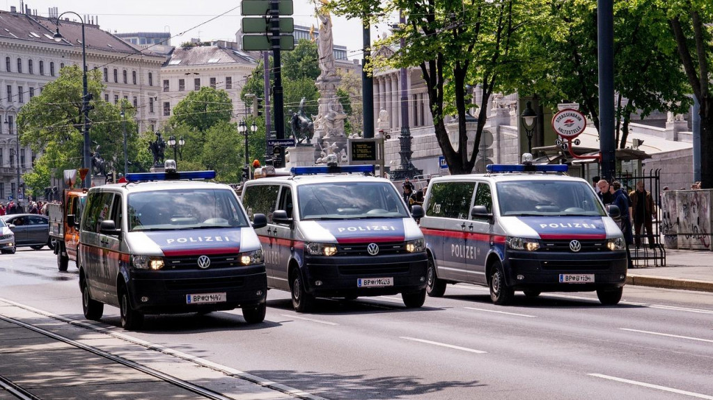 &lt;p&gt;Reagirala i policija u Beču&lt;/p&gt;
