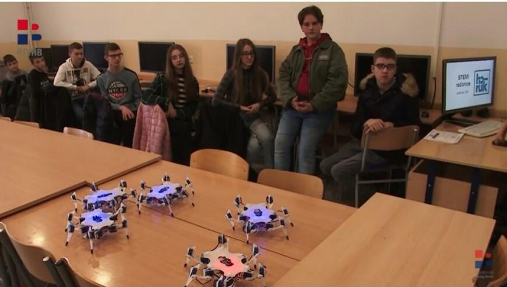 &lt;p&gt;Livanjski učenici izradili 5 mini robota&lt;/p&gt;
