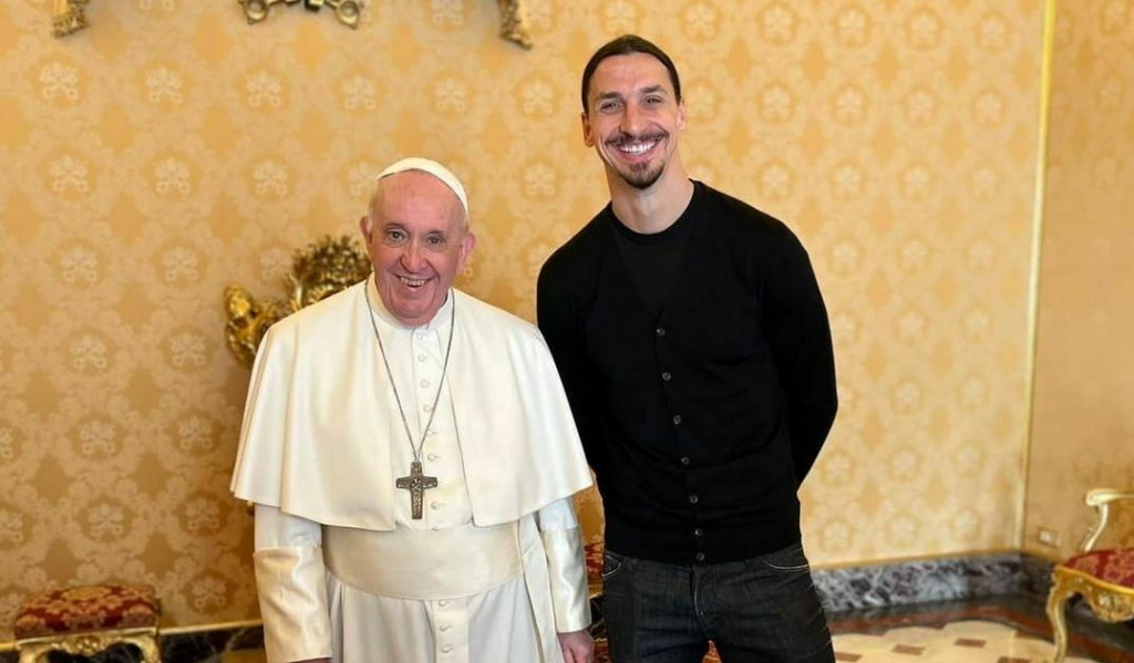 &lt;p&gt;Papa Franjo i Zlatan Ibrahimović&lt;/p&gt;
