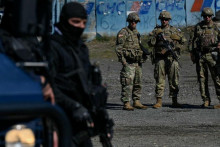 &lt;p&gt;Specijalne jedinice kosovske policije upale u većinski srpsko selo&lt;/p&gt;

