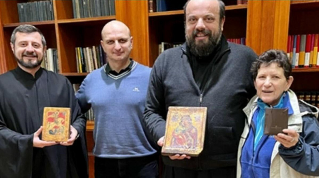 &lt;p&gt;Obitelj Jašarević godinama čuvala ikone i vratila ih mostarskoj pravoslavnoj crkvi&lt;/p&gt;
