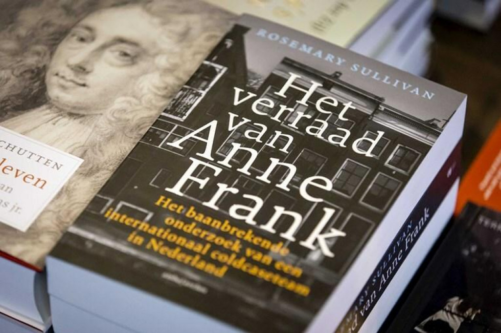 &lt;p&gt;Knjiga o Anni Frank&lt;/p&gt;
