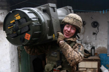 &lt;p&gt;Ukrajinski vojnik NLAW&lt;/p&gt;

