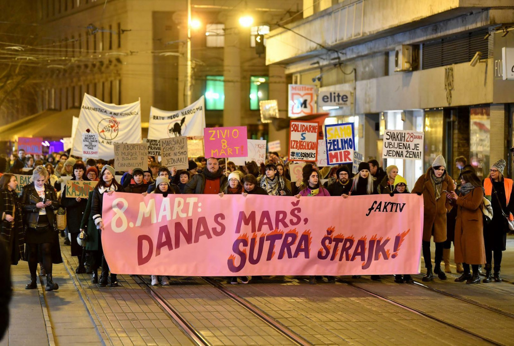 &lt;p&gt;08.03.2022., Zagreb - Na Trgu zrtava fasizma odrzan prosvjedni mars pod parolom Danas mars, sutra strajk. Photo: Marko Lukunic/PIXSELL&lt;/p&gt;
