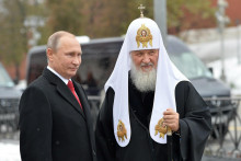 &lt;p&gt;Vladimir Putin i patrijarh Kiril&lt;/p&gt;
