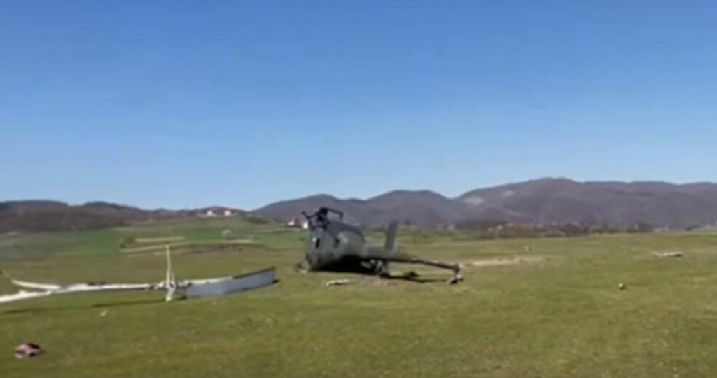 &lt;p&gt;Objavljena snimka prevrnutog helikoptera Oružanih snaga BiH&lt;/p&gt;
