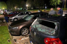 &lt;p&gt;Oštećeni automobili od potresa u Ljubinju&lt;/p&gt;
