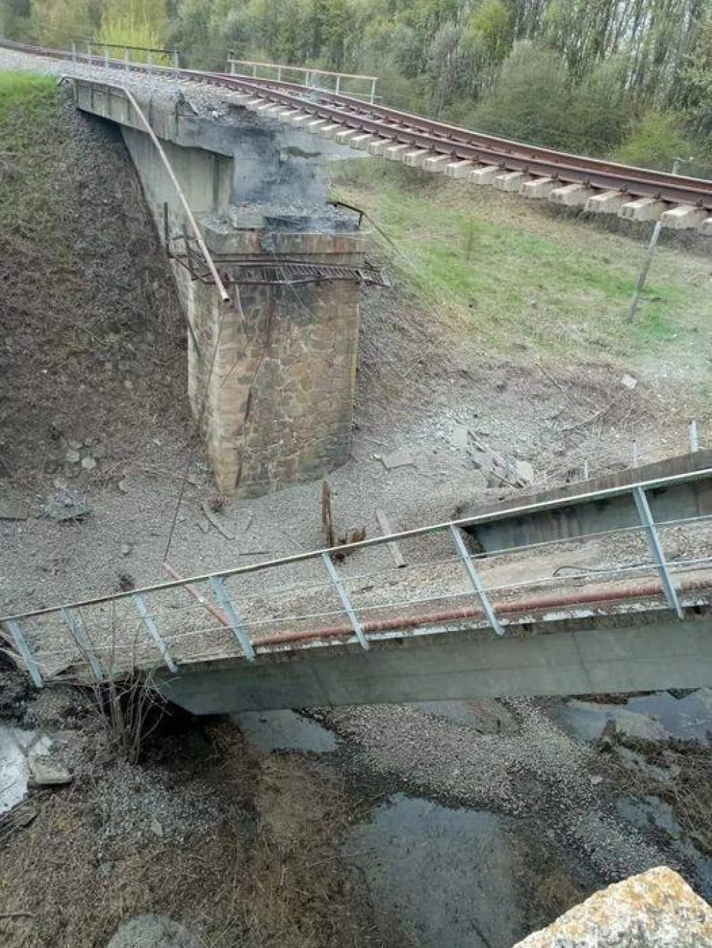 &lt;p&gt;Sabotaža u Rusiji? Požar u vojnom kompleksu, oštećen i željeznički most&lt;/p&gt;
