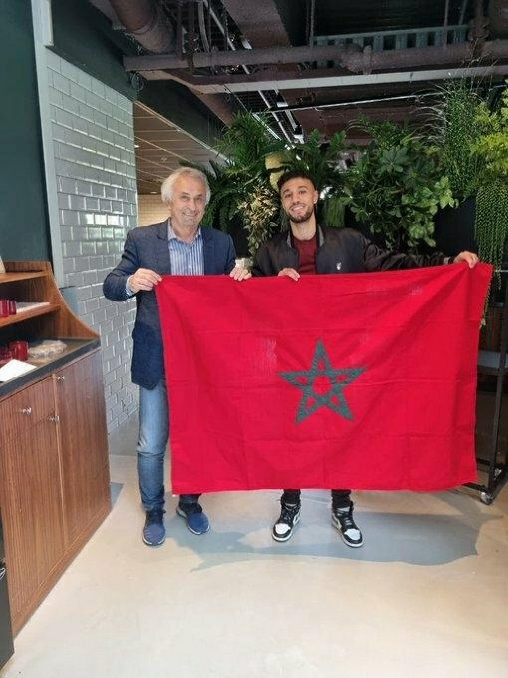 &lt;p&gt;Vahid Halilhodžić ostaje izbornik Maroka&lt;/p&gt;

