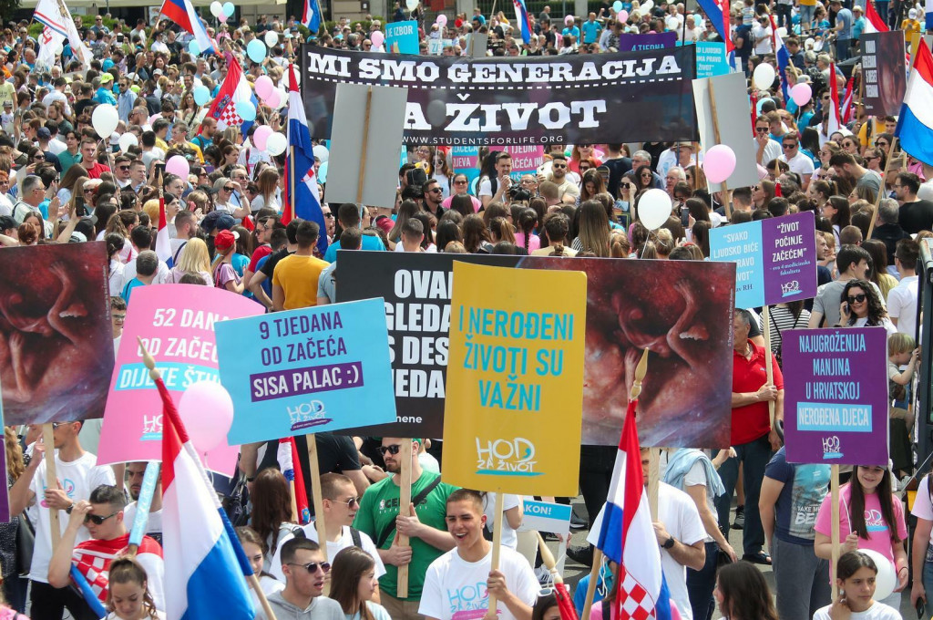 &lt;p&gt;14.05.2022., Zagreb - Odrzan Hod za zivot u znak potpore svakom rodjenom i nerodjenom djetetu, njegovoj majci, ocu i svakoj obitelji.&lt;/p&gt;
