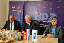 &lt;p&gt;Predsjednik Čović o izbornim aktivnostima razgovarao s dužnosnicima Zeničko-dobojske županije&lt;/p&gt;
