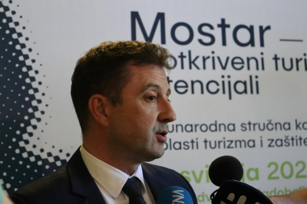 U Mostaru je održana Međunarodna stručna konferencija iz oblasti turizma i &lt;br&gt;zaštite okoliša u svečanoj dvorani Ljetnikovac Radobolja
