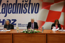 &lt;p&gt;HDZ BiH: Pozivamo na žurno usvajanje nacrta proračuna od strane Vijeća ministara BiH&lt;/p&gt;

