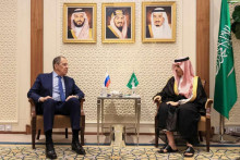 &lt;p&gt;Lavrov i princ Faisal pozdravili suradnju Rusije i Saudijske Arabije na tržištu naftom&lt;/p&gt;
