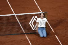 &lt;p&gt;Aktivistica na Roland Garrosu&lt;/p&gt;
