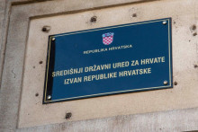 &lt;p&gt;Ured za Hrvate stipendira internetsko učenje hrvatskog jezika&lt;/p&gt;
