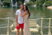 &lt;p&gt;Andrej Kramarić sa suprugom na vodopadu Kravica&lt;/p&gt;
