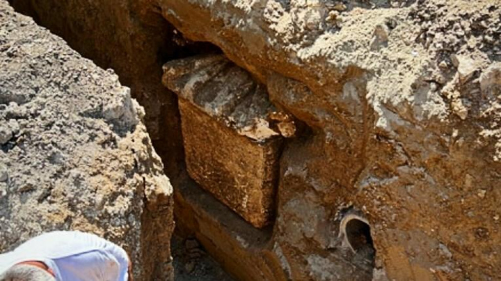 &lt;p&gt;U Vinkovcima pronađen sarkofag iz rimskog doba&lt;/p&gt;
