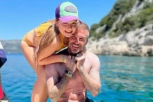 &lt;p&gt;David Beckham s kćerkom na odmoru u Hrvatskoj&lt;/p&gt;
