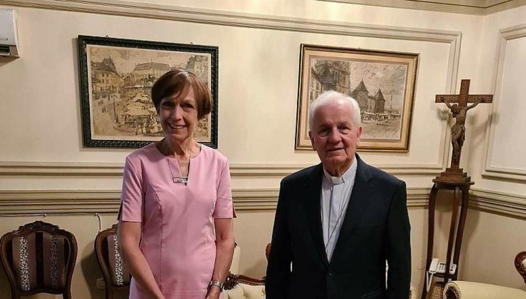 &lt;p&gt;Biskup banjolučki Franjo Komarica primio je u Biskupskom Ordinarijatu veleposlanicu Savezne Republike Njemačke u BiH Margret Uebber&lt;/p&gt;
