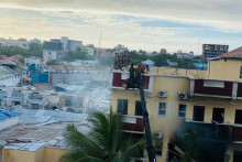 &lt;p&gt;Radikalni islamisti ubili najmanje osam civila napadom na hotel u Mogadishu&lt;/p&gt;
