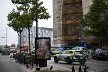 &lt;p&gt;Pucnjava u tržnom centru u Švedskoj: Ubijena jedna osoba, uhićen tinejdžer&lt;/p&gt;
