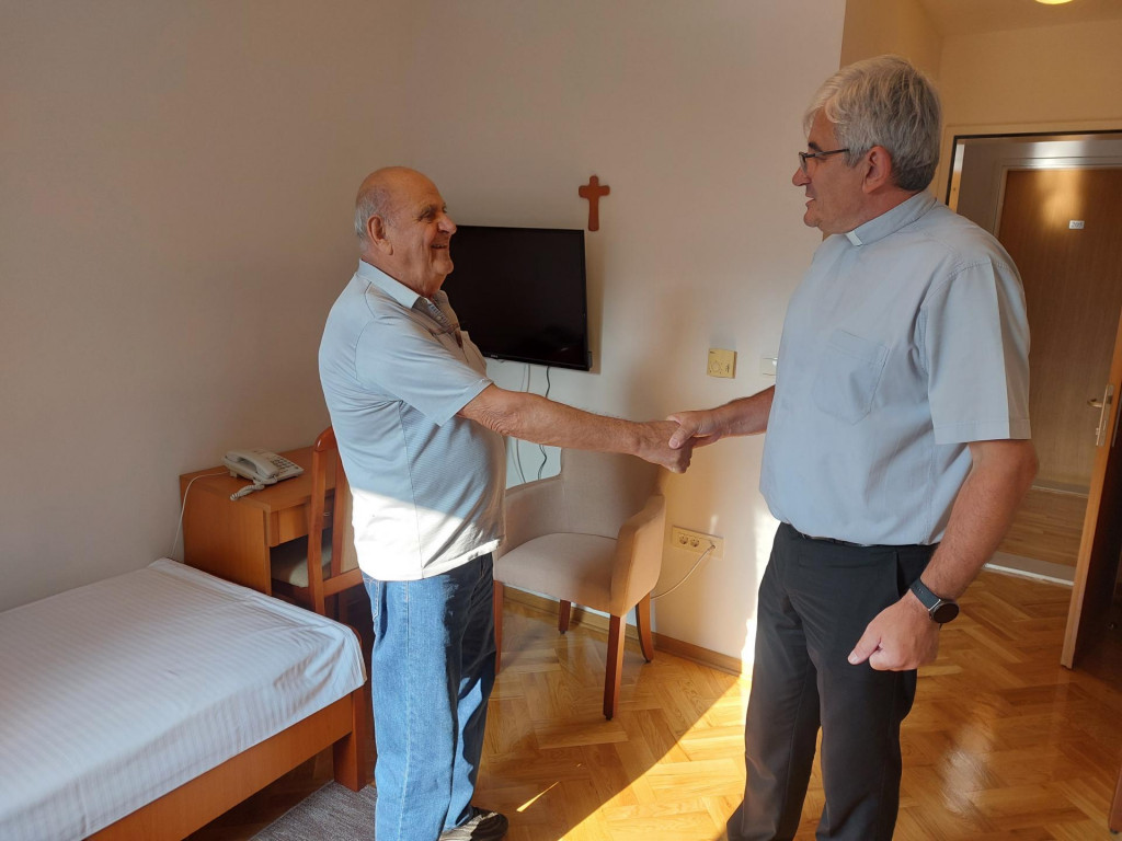 &lt;p&gt;Caritas Mostar otvorio vrata novog staračkog doma&lt;/p&gt;
