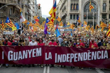 &lt;p&gt;Deseci tisuća Katalonaca na skupu za nezavisnost&lt;/p&gt;
