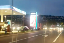 &lt;p&gt;Kolone vozila pred benzinskim crpama u Imotskom&lt;/p&gt;
