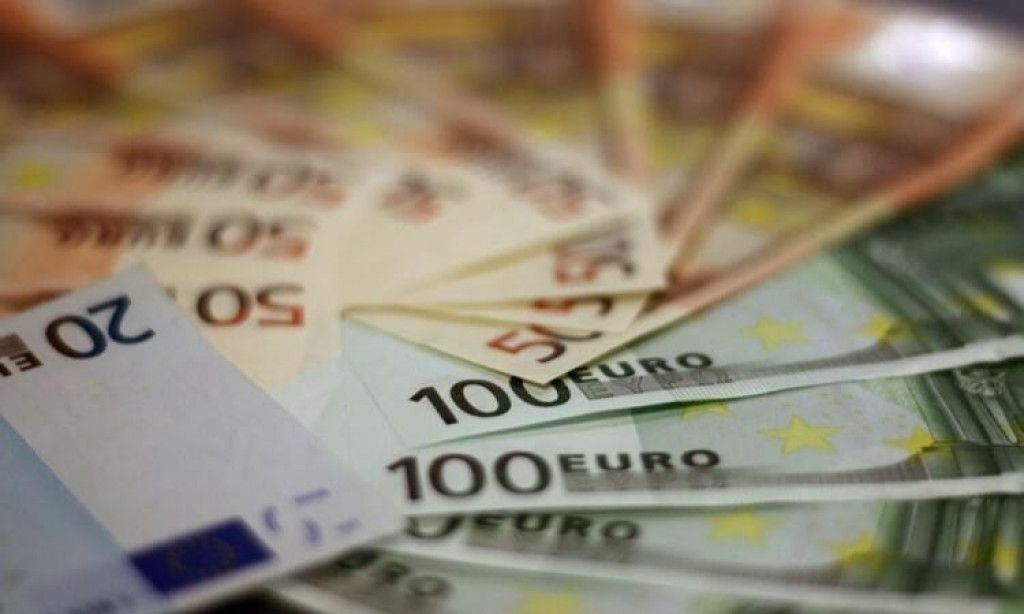 &lt;p&gt;U prosincu građanima Srbije još po 20 eura&lt;/p&gt;
