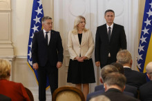 &lt;p&gt;Bećirović, Komšić i Cvijanović položili svečanu zakletvu&lt;/p&gt;
