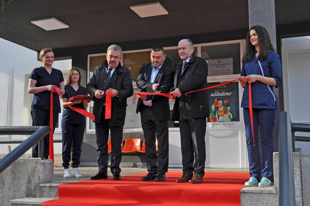 &lt;p&gt;MOSTAR, 21. prosinca (FENA) - U sklopu projekta Energetske učinkovitosti za BiH (BEEP) obnovljena su četiri objekta Sveučilišne kliničke bolnice (SKB) Mostar u što je uloženo 1,9 milijuna maraka.(Foto FENA/Denis Leko)&lt;/p&gt;
