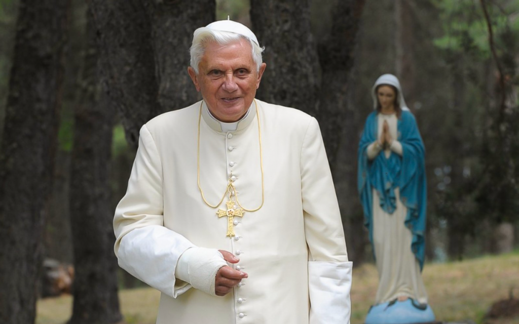 &lt;p&gt;Papa Benedikt XVI.&lt;/p&gt;
