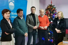 &lt;p&gt;Grad Mostar u povodu Božića podijelio po 200 maraka za 30 socijalno ugroženih obitelji&lt;/p&gt;
