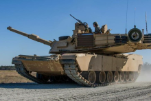 &lt;p&gt;Tenk M1 Abrams&lt;/p&gt;
