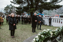Krišto u Mostaru: Položeno cvijeće za sve žrtve holokausta
&lt;br&gt;