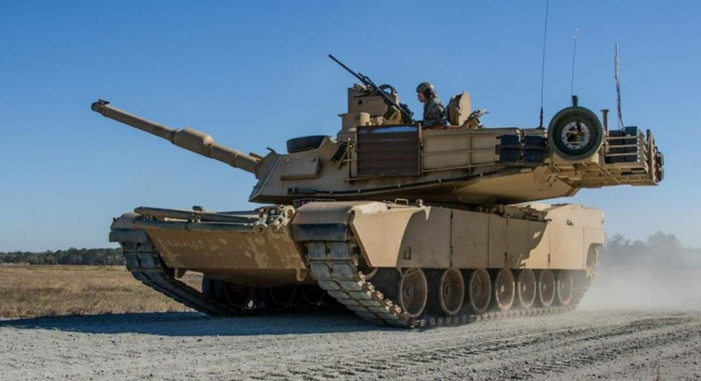 &lt;p&gt;Tenk M1 Abrams&lt;/p&gt;
