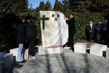 &lt;p&gt;U Čitluku otkriven spomenik za jedanaest stradalih učenika&lt;/p&gt;
