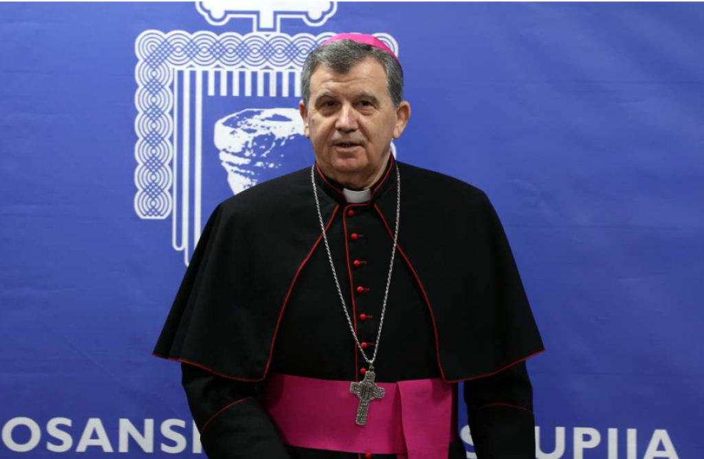 &lt;p&gt;Nadbiskup Tomo Vukšić&lt;/p&gt;
