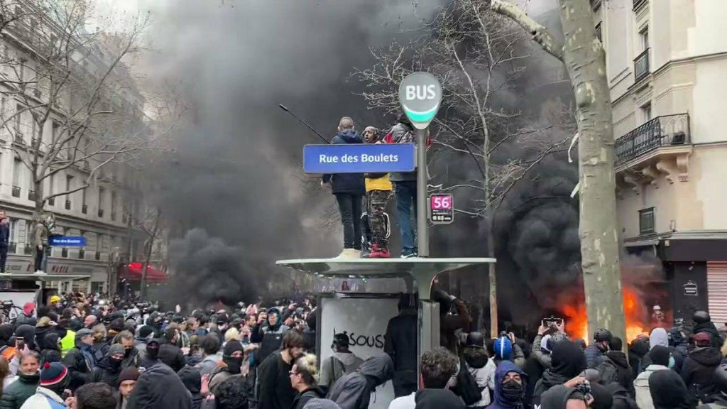 Prosvjedi u Parizu zbog mirovinske reforme