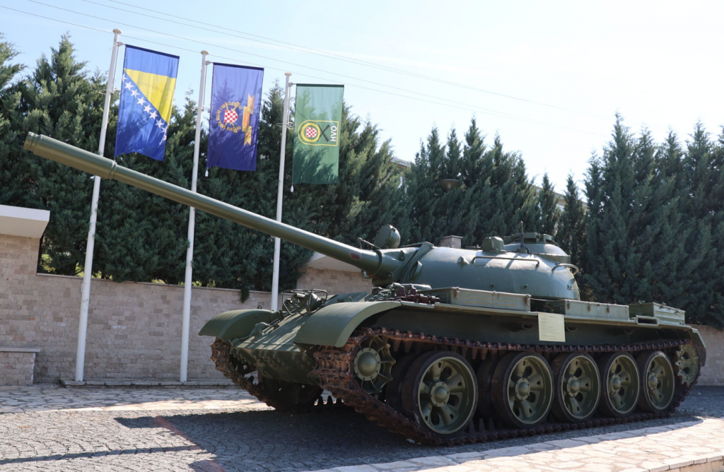 &lt;p&gt;Obilježena 32. godišnjica zaustavljanja tenkova JNA na Pologu&lt;/p&gt;
