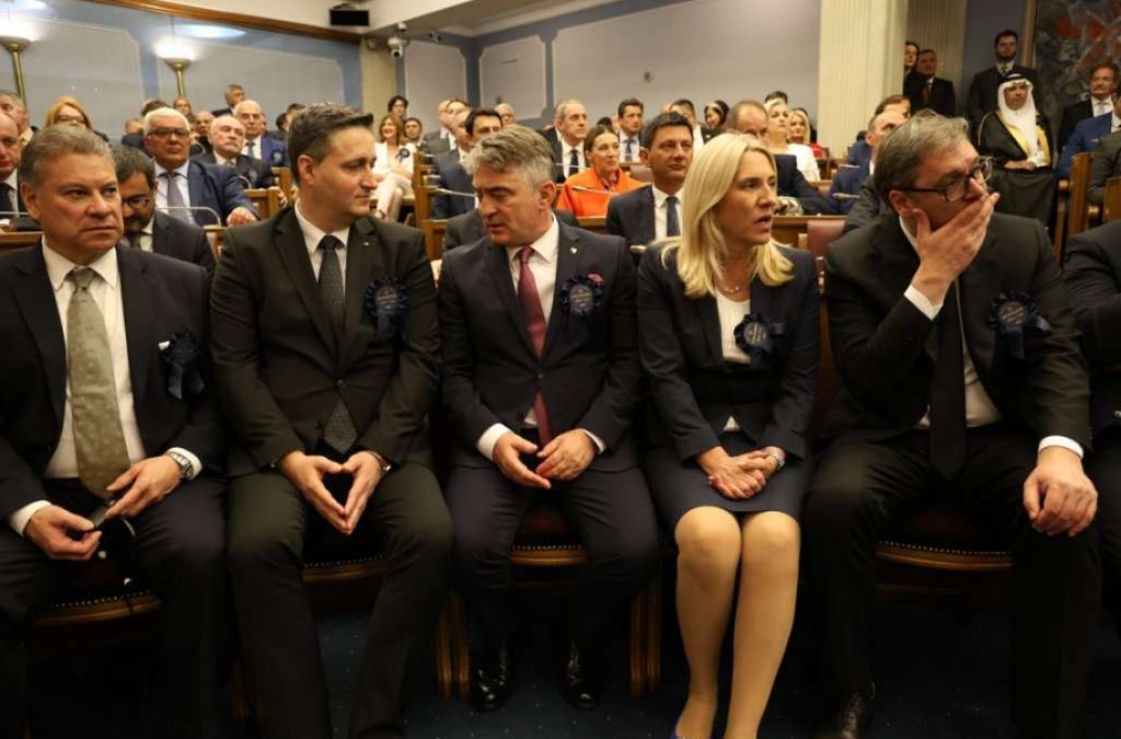 &lt;p&gt;Članovi Predsjedništva BiH na inauguraciji novog crnogorskog predsjednika&lt;/p&gt;
